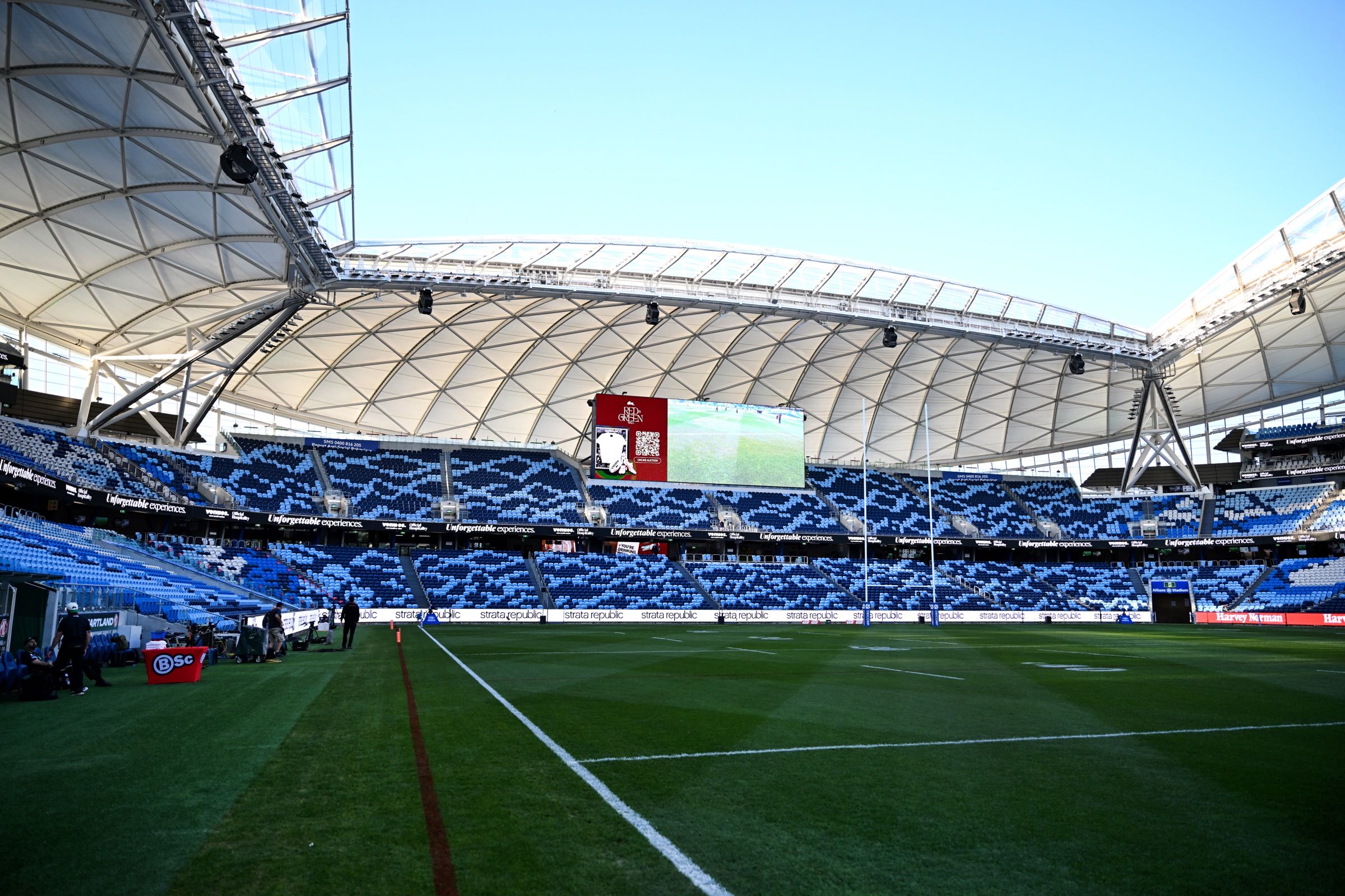 Strata Republic LED ribbon board running the sideline at Allianz Stadium